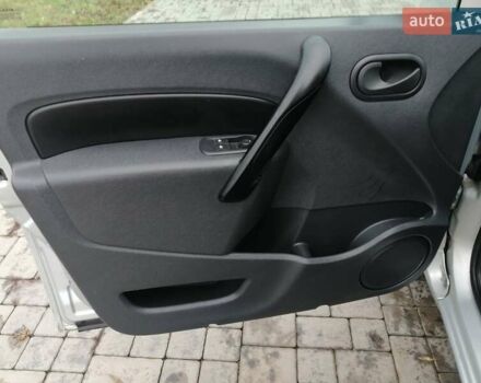 Сірий Рено Кєнгу, об'ємом двигуна 1.5 л та пробігом 219 тис. км за 8750 $, фото 29 на Automoto.ua