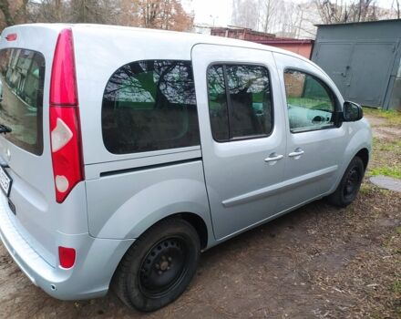 Сірий Рено Кєнгу, об'ємом двигуна 1.6 л та пробігом 1 тис. км за 7500 $, фото 3 на Automoto.ua