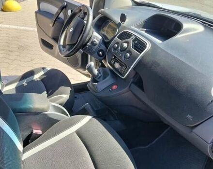 Рено Кенгу 2013 в Львове на Automoto.ua Серый Рено Кенгу, объемом двигателя 1.46 л и пробегом 341 тыс. км за 7200 $, фото 8 на Automoto.ua