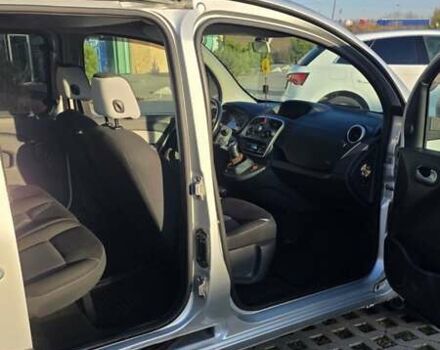 Серый Рено Кенгу, объемом двигателя 1.46 л и пробегом 180 тыс. км за 12500 $, фото 5 на Automoto.ua