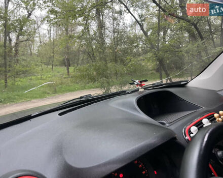 Серый Рено Кенгу, объемом двигателя 1.46 л и пробегом 256 тыс. км за 12300 $, фото 26 на Automoto.ua