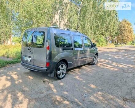 Серый Рено Кенгу, объемом двигателя 0 л и пробегом 105 тыс. км за 8900 $, фото 5 на Automoto.ua