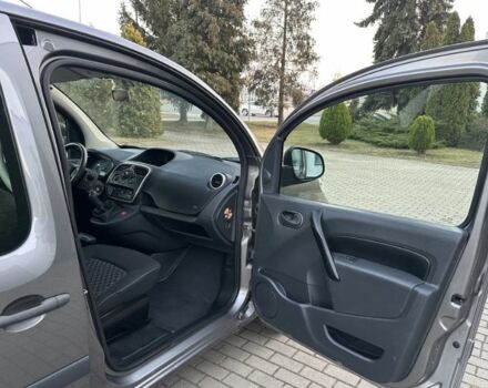 Сірий Рено Кєнгу, об'ємом двигуна 1.5 л та пробігом 218 тис. км за 6250 $, фото 20 на Automoto.ua