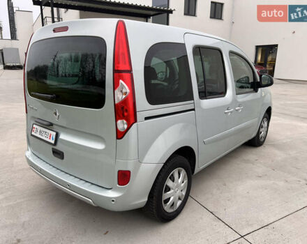 Серый Рено Кенгу, объемом двигателя 1.6 л и пробегом 245 тыс. км за 8200 $, фото 4 на Automoto.ua