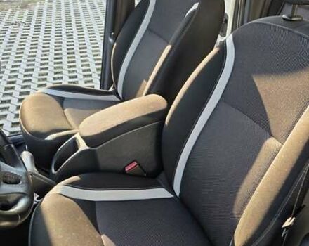 Серый Рено Кенгу, объемом двигателя 1.46 л и пробегом 180 тыс. км за 12500 $, фото 11 на Automoto.ua