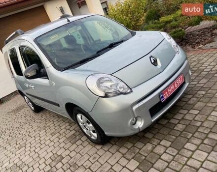 Рено Кенгу 2013 в Луцке на Automoto.ua Серый Рено Кенгу, объемом двигателя 1.5 л и пробегом 268 тыс. км за 8350 $, фото 8 на Automoto.ua