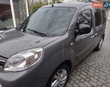 Серый Рено Кенгу, объемом двигателя 1.5 л и пробегом 222 тыс. км за 10500 $, фото 4 на Automoto.ua