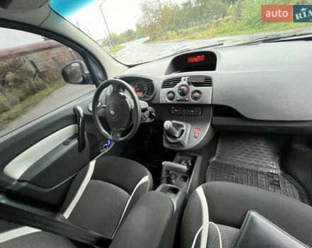 Серый Рено Кенгу, объемом двигателя 1.46 л и пробегом 160 тыс. км за 7500 $, фото 9 на Automoto.ua