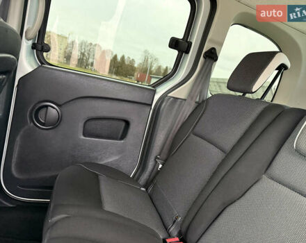 Сірий Рено Кєнгу, об'ємом двигуна 1.6 л та пробігом 172 тис. км за 7700 $, фото 83 на Automoto.ua