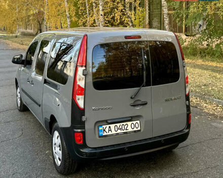 Рено Кєнгу 2014 у Києві на Automoto.ua Сірий Рено Кєнгу, об'ємом двигуна 1.46 л та пробігом 260 тис. км за 12700 $, фото 12 на Automoto.ua