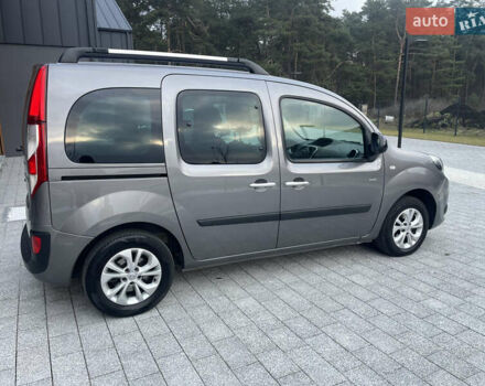 Серый Рено Кенгу, объемом двигателя 1.5 л и пробегом 226 тыс. км за 11400 $, фото 3 на Automoto.ua