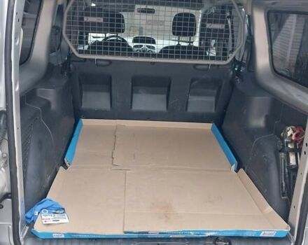 Серый Рено Кенгу, объемом двигателя 1.46 л и пробегом 270 тыс. км за 9600 $, фото 9 на Automoto.ua