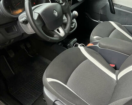 Серый Рено Кенгу, объемом двигателя 1.5 л и пробегом 200 тыс. км за 12700 $, фото 17 на Automoto.ua