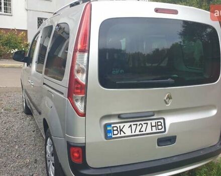 Серый Рено Кенгу, объемом двигателя 1.5 л и пробегом 182 тыс. км за 9800 $, фото 1 на Automoto.ua