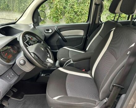 Серый Рено Кенгу, объемом двигателя 1.5 л и пробегом 140 тыс. км за 6400 $, фото 13 на Automoto.ua