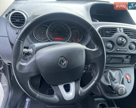 Серый Рено Кенгу, объемом двигателя 1.5 л и пробегом 226 тыс. км за 11400 $, фото 20 на Automoto.ua