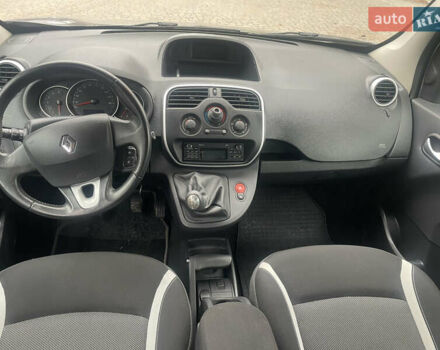 Серый Рено Кенгу, объемом двигателя 1.5 л и пробегом 225 тыс. км за 11700 $, фото 16 на Automoto.ua