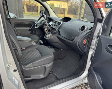 Серый Рено Кенгу, объемом двигателя 1.5 л и пробегом 163 тыс. км за 9600 $, фото 19 на Automoto.ua