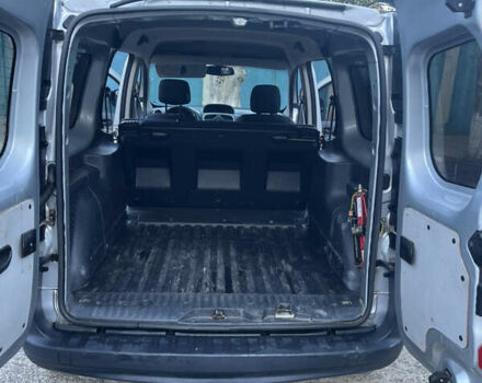 Рено Кенгу 2014 в Одессе на Automoto.ua Серый Рено Кенгу, объемом двигателя 1.46 л и пробегом 200 тыс. км за 9800 $, фото 9 на Automoto.ua