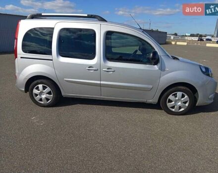 Сірий Рено Кєнгу, об'ємом двигуна 1.5 л та пробігом 185 тис. км за 12200 $, фото 7 на Automoto.ua