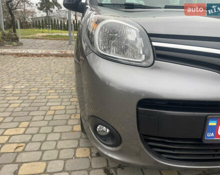 Серый Рено Кенгу, объемом двигателя 1.5 л и пробегом 225 тыс. км за 11700 $, фото 13 на Automoto.ua