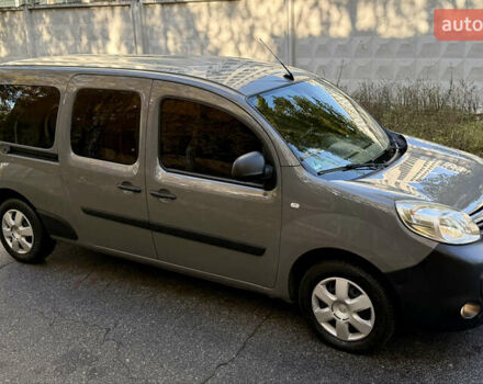 Рено Кєнгу 2014 у Києві на Automoto.ua Сірий Рено Кєнгу, об'ємом двигуна 1.46 л та пробігом 260 тис. км за 12700 $, фото 16 на Automoto.ua