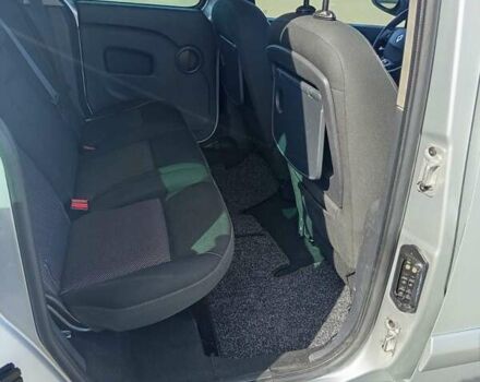 Сірий Рено Кєнгу, об'ємом двигуна 1.5 л та пробігом 185 тис. км за 12200 $, фото 8 на Automoto.ua