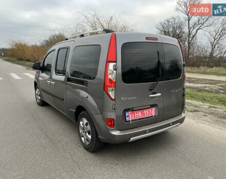 Серый Рено Кенгу, объемом двигателя 1.5 л и пробегом 200 тыс. км за 12700 $, фото 14 на Automoto.ua