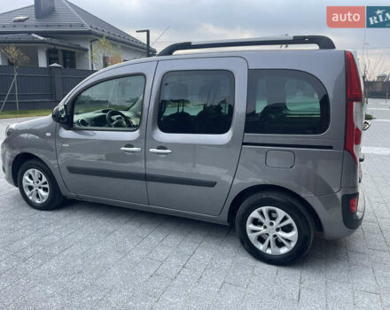 Серый Рено Кенгу, объемом двигателя 1.5 л и пробегом 226 тыс. км за 11400 $, фото 9 на Automoto.ua