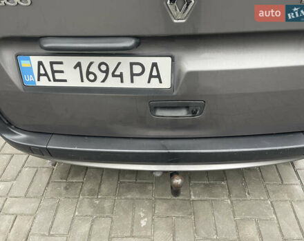 Серый Рено Кенгу, объемом двигателя 1.5 л и пробегом 300 тыс. км за 9700 $, фото 9 на Automoto.ua