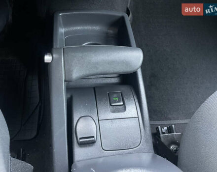 Серый Рено Кенгу, объемом двигателя 1.5 л и пробегом 226 тыс. км за 11400 $, фото 28 на Automoto.ua