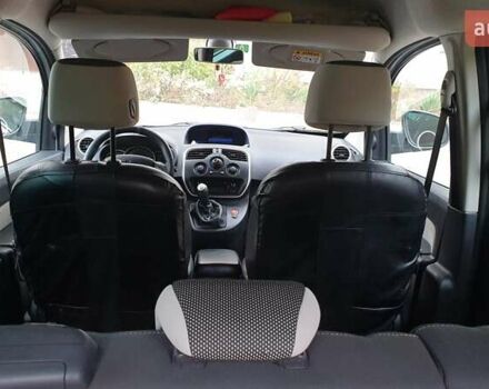 Сірий Рено Кєнгу, об'ємом двигуна 1.5 л та пробігом 182 тис. км за 9800 $, фото 4 на Automoto.ua