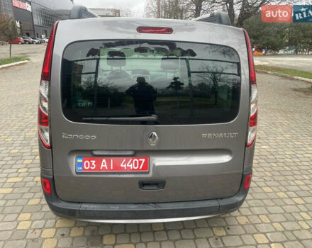 Серый Рено Кенгу, объемом двигателя 1.5 л и пробегом 225 тыс. км за 11700 $, фото 5 на Automoto.ua