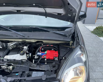 Серый Рено Кенгу, объемом двигателя 1.5 л и пробегом 226 тыс. км за 11400 $, фото 47 на Automoto.ua