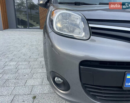 Серый Рено Кенгу, объемом двигателя 1.5 л и пробегом 226 тыс. км за 11400 $, фото 15 на Automoto.ua