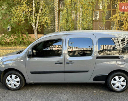 Рено Кєнгу 2014 у Києві на Automoto.ua Сірий Рено Кєнгу, об'ємом двигуна 1.46 л та пробігом 260 тис. км за 12700 $, фото 6 на Automoto.ua