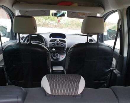 Серый Рено Кенгу, объемом двигателя 1.5 л и пробегом 182 тыс. км за 9800 $, фото 4 на Automoto.ua