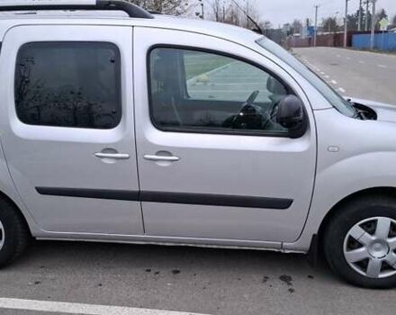 Сірий Рено Кєнгу, об'ємом двигуна 1.5 л та пробігом 274 тис. км за 8200 $, фото 1 на Automoto.ua