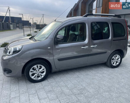 Серый Рено Кенгу, объемом двигателя 1.5 л и пробегом 226 тыс. км за 11400 $, фото 10 на Automoto.ua