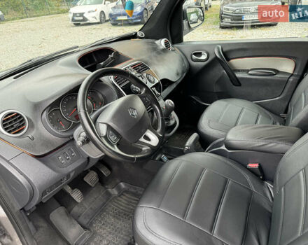 Серый Рено Кенгу, объемом двигателя 1.46 л и пробегом 216 тыс. км за 8490 $, фото 11 на Automoto.ua