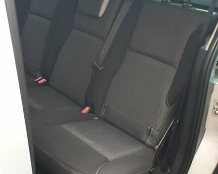 Сірий Рено Кєнгу, об'ємом двигуна 1.5 л та пробігом 182 тис. км за 9800 $, фото 7 на Automoto.ua