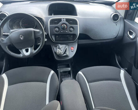 Серый Рено Кенгу, объемом двигателя 1.5 л и пробегом 226 тыс. км за 11400 $, фото 17 на Automoto.ua