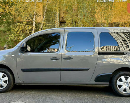 Рено Кєнгу 2014 у Києві на Automoto.ua Сірий Рено Кєнгу, об'ємом двигуна 1.46 л та пробігом 260 тис. км за 12700 $, фото 7 на Automoto.ua