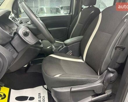 Серый Рено Кенгу, объемом двигателя 1.46 л и пробегом 271 тыс. км за 14450 $, фото 8 на Automoto.ua