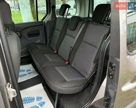 Сірий Рено Кєнгу, об'ємом двигуна 1.5 л та пробігом 241 тис. км за 12500 $, фото 25 на Automoto.ua