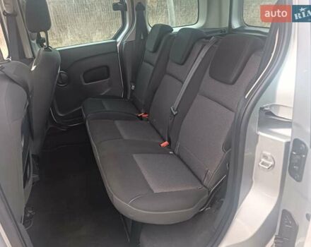 Серый Рено Кенгу, объемом двигателя 1.5 л и пробегом 172 тыс. км за 10200 $, фото 26 на Automoto.ua