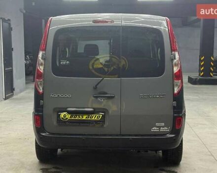 Серый Рено Кенгу, объемом двигателя 1.46 л и пробегом 271 тыс. км за 14450 $, фото 4 на Automoto.ua