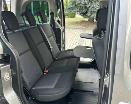 Сірий Рено Кєнгу, об'ємом двигуна 1.5 л та пробігом 228 тис. км за 5395 $, фото 22 на Automoto.ua