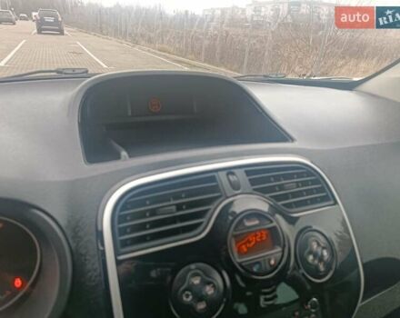 Серый Рено Кенгу, объемом двигателя 1.5 л и пробегом 172 тыс. км за 10200 $, фото 24 на Automoto.ua