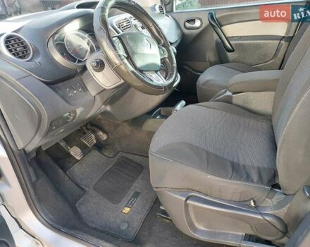 Серый Рено Кенгу, объемом двигателя 1.2 л и пробегом 123 тыс. км за 10200 $, фото 4 на Automoto.ua